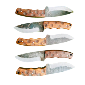 Beautiful Handmade Damascus Steel Hunting Knive (SKN-81)